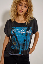 Cargar imagen en el visor de la galería, Camiseta California