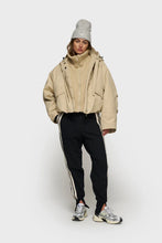 Cargar imagen en el visor de la galería, Chaqueta Parka The Quenn
