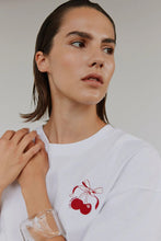 Cargar imagen en el visor de la galería, Camiseta Good Karma