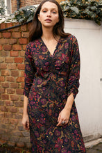 Cargar imagen en el visor de la galería, Vestido Pamela Winter Flowers