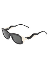 Cargar imagen en el visor de la galería, Gafas Wavy Black