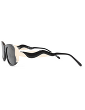 Cargar imagen en el visor de la galería, Gafas Wavy Black