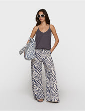 Cargar imagen en el visor de la galería, Pantalones Wide Zebra