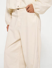 Cargar imagen en el visor de la galería, Pantalones Twill Ecru