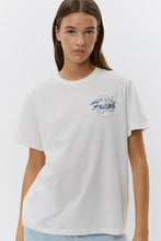 Cargar imagen en el visor de la galería, Camiseta Fresh Fruit