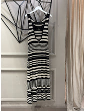 Cargar imagen en el visor de la galería, Vestido Linda