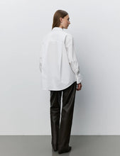 Cargar imagen en el visor de la galería, Camisa Abby White