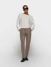 Cargar imagen en el visor de la galería, Top Batwing White