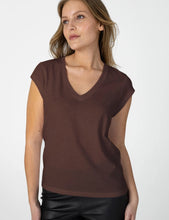 Cargar imagen en el visor de la galería, Camiseta Basic Chocolate
