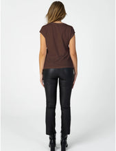 Cargar imagen en el visor de la galería, Camiseta Basic Chocolate