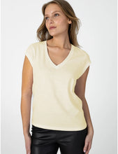 Cargar imagen en el visor de la galería, Camiseta Basic Mantequilla