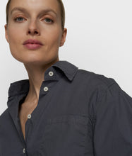 Cargar imagen en el visor de la galería, Camisa Cropped Shoulder Steel Blue