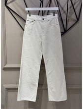 Cargar imagen en el visor de la galería, Vaqueros Korea White