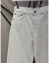 Cargar imagen en el visor de la galería, Vaqueros Korea White
