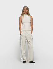 Cargar imagen en el visor de la galería, Top Singlet Ecru