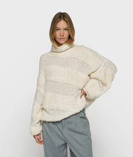 Cargar imagen en el visor de la galería, Jersey Loop Knit Ecru