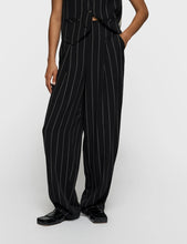 Cargar imagen en el visor de la galería, Pantalones Pinstripe