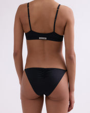Cargar imagen en el visor de la galería, Conjunto Parker Black