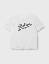 Cargar imagen en el visor de la galería, Camiseta Petite Believe