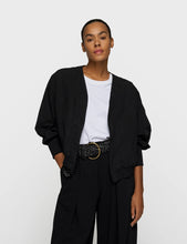 Cargar imagen en el visor de la galería, Chaqueta Bomber Poplin