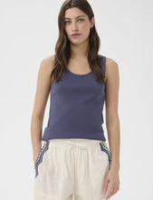 Cargar imagen en el visor de la galería, Camiseta Roselyn