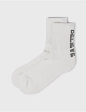 Cargar imagen en el visor de la galería, Calcetines Believe