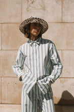 Cargar imagen en el visor de la galería, Camisa Retro Stripes