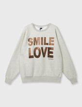 Cargar imagen en el visor de la galería, Sudadera Smile Love