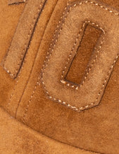 Cargar imagen en el visor de la galería, Gorra Suede