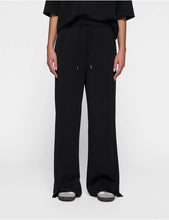 Cargar imagen en el visor de la galería, Pantalones Scuba Black