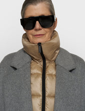 Cargar imagen en el visor de la galería, Abrigo The Chic
