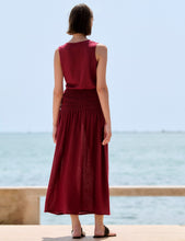 Cargar imagen en el visor de la galería, Camiseta Burgundy