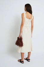 Cargar imagen en el visor de la galería, Vestido Kendal Safari Crudo