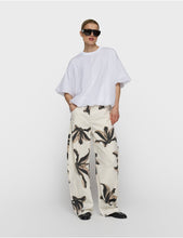 Cargar imagen en el visor de la galería, Pantalones Western Flowers