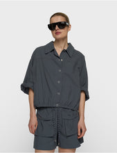 Cargar imagen en el visor de la galería, Chaqueta Crinkle