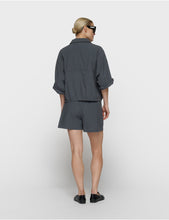 Cargar imagen en el visor de la galería, Chaqueta Crinkle