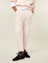 Cargar imagen en el visor de la galería, Pantalones Jogger Blossom