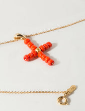 Cargar imagen en el visor de la galería, Collar Coral Cross