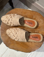 Cargar imagen en el visor de la galería, Espardeñas Mules Crochet
