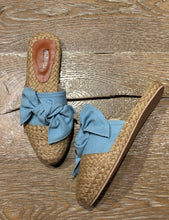 Cargar imagen en el visor de la galería, Espardeñas Lazo Pastel Blue