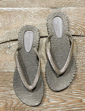 Cargar imagen en el visor de la galería, Flip Flops Taupe