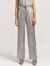 Cargar imagen en el visor de la galería, Silver Pants